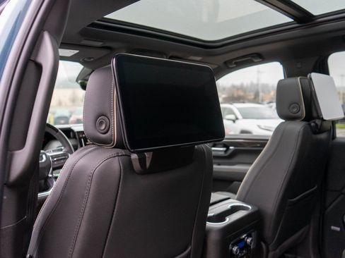 New 2026 GMC Yukon XL Elevation w/ Elevation Premium Package image 15