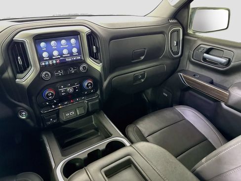Used 2021 Chevrolet Silverado 1500 LT Trail Boss w/ Convenience Package II AWD/4WD image 22