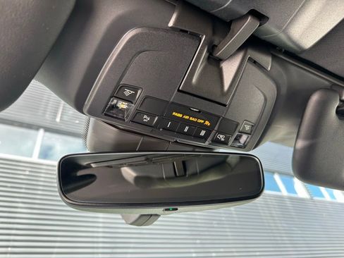 Used 2025 Porsche 718 Boxster S image 31