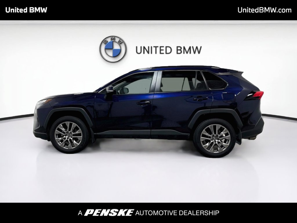 Used 2022 Toyota RAV4 XLE Premium AWD/4WD image 8