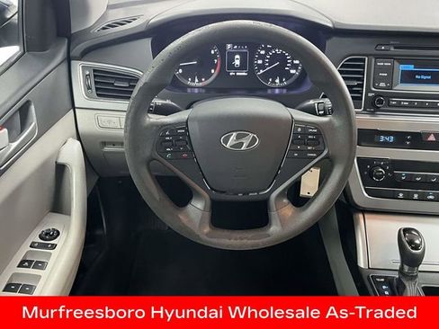 Used 2015 Hyundai Sonata SE image 18