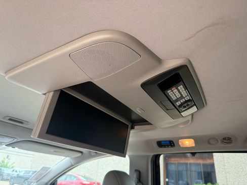 Used 2012 Honda Odyssey Touring image 14