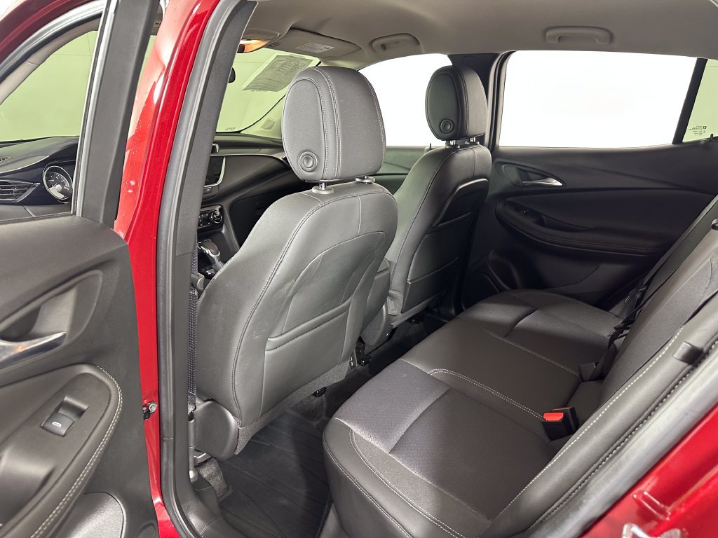 Used 2023 Buick Encore GX Select w/ Safety Package II AWD/4WD image 19