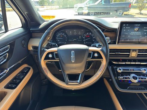 Used 2020 Lincoln Corsair Reserve w/ Equipment Group 201A image 20