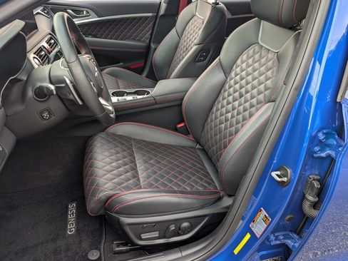 Used 2023 Genesis G70 2.0T w/ Sport Prestige Package RWD image 17