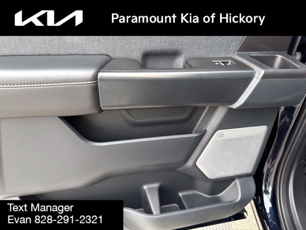 Used 2023 Ford F150 Raptor AWD/4WD image 13