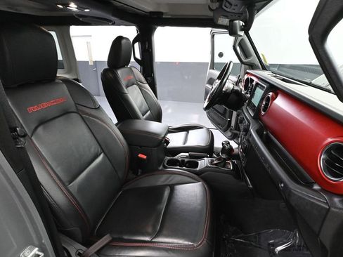 Used 2021 Jeep Wrangler Unlimited Rubicon w/ Uconnect 4C Nav & Sound Group image 45