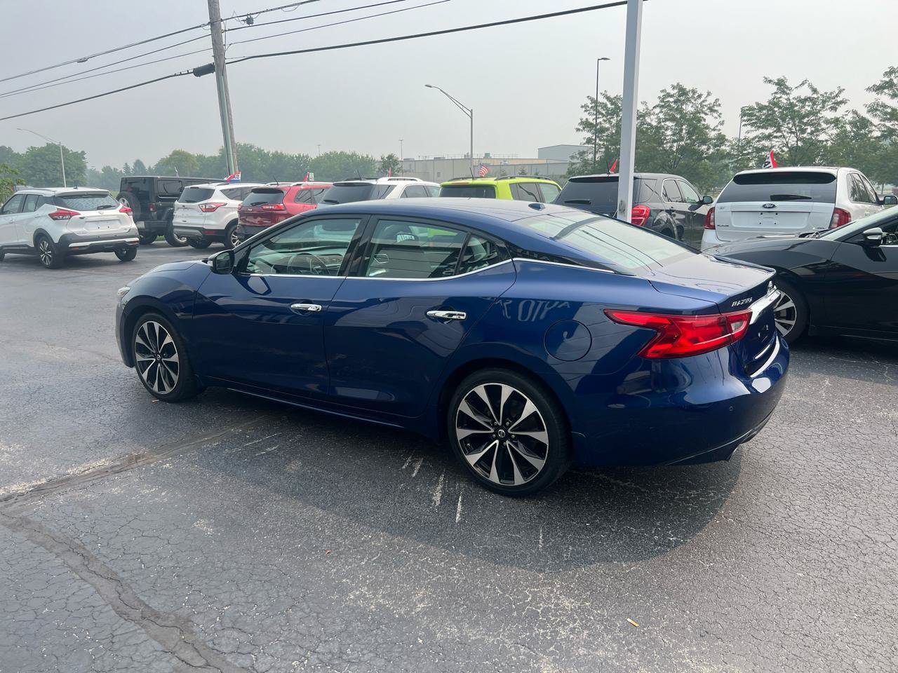Used 2018 Nissan Maxima SR FWD image 3