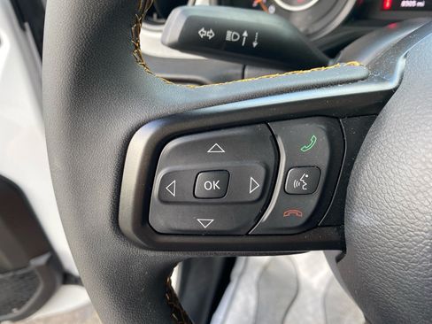 Used 2025 Jeep Wrangler Sport AWD/4WD image 18