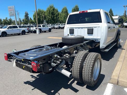 New 2026 RAM 4500 Tradesman w/ Chrome Appearance Group AWD/4WD image 13