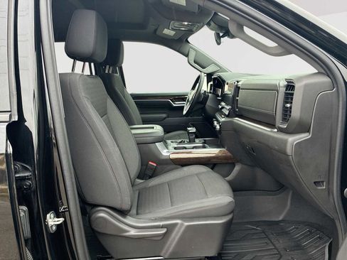 Used 2022 GMC Sierra 1500 Elevation w/ LPO, Elevation Black Package image 28