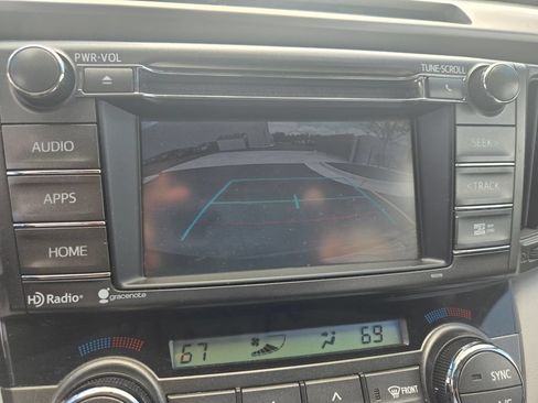 Used 2015 Toyota RAV4 XLE AWD/4WD image 12