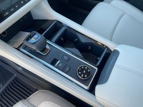 New 2026 Nissan Pathfinder SL AWD/4WD image 22