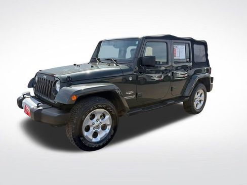 Used 2015 Jeep Wrangler Unlimited Sahara w/ Connectivity Group AWD/4WD image 1