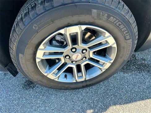 Used 2025 GMC Terrain Elevation image 14