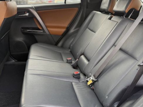 Used 2017 Toyota RAV4 SE w/ Advanced Technology Package image 4