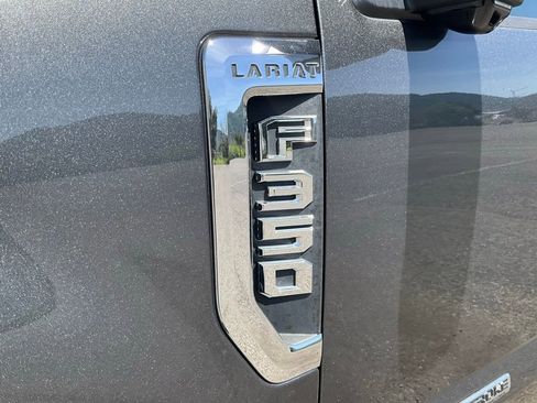 Used 2017 Ford F350 Lariat w/ Lariat Ultimate Package image 13