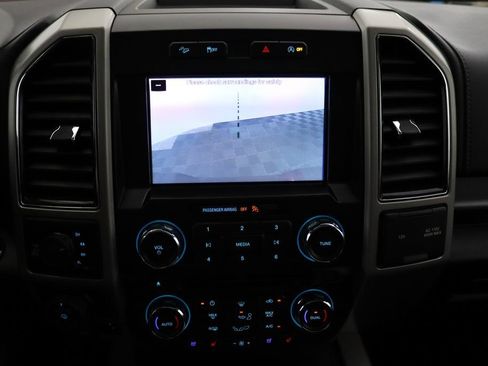 Used 2017 Ford F150 Lariat AWD/4WD image 30