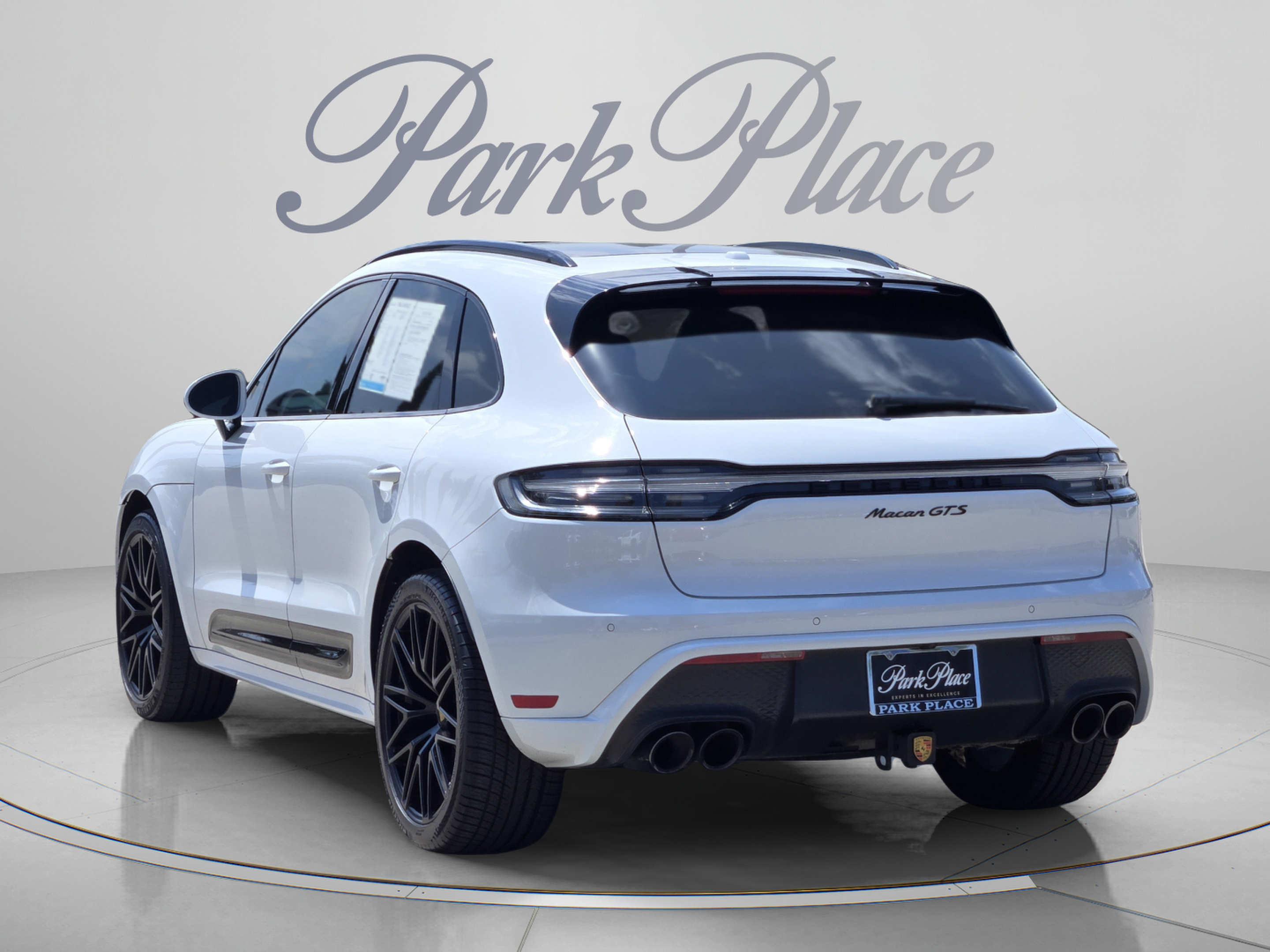 Used 2022 Porsche Macan GTS AWD/4WD image 3