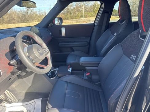 Used 2025 MINI Cooper Countryman John Cooper Works w/ Comfort Package Max image 17
