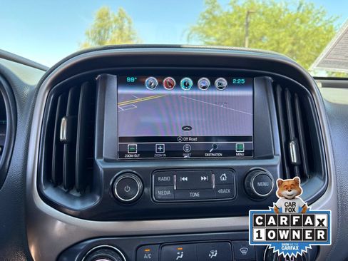 Used 2018 Chevrolet Colorado Z71 AWD/4WD image 21