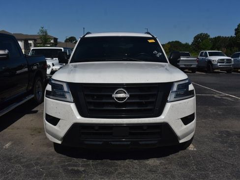 Used 2022 Nissan Armada SL w/ Midnight Edition Package AWD/4WD image 2