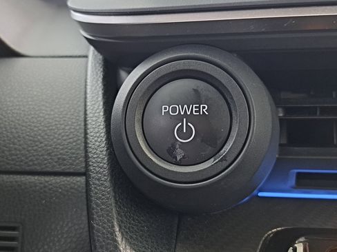 Used 2024 Toyota Prius XLE image 14