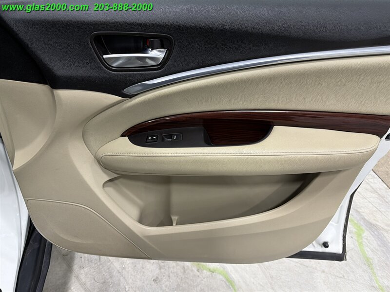 Used 2015 Acura MDX w/ Technology Package AWD/4WD image 29