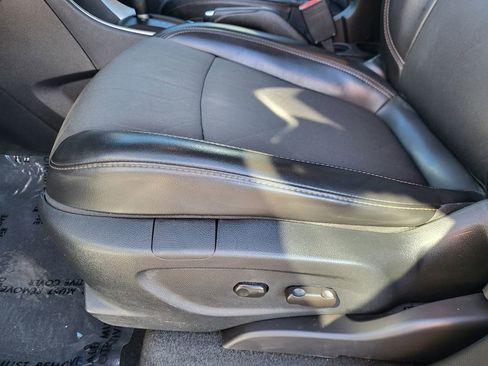 Used 2020 Chevrolet Trax LT w/ LT Convenience Package image 14