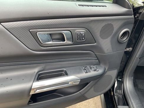Used 2025 Ford Mustang GT Premium RWD image 2