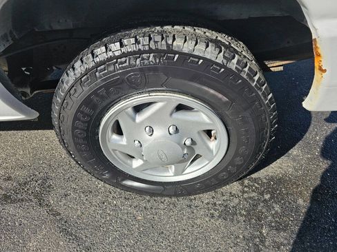 Used 2014 Ford E-250 and Econoline 250 w/ Commercial Cargo Van Package image 10