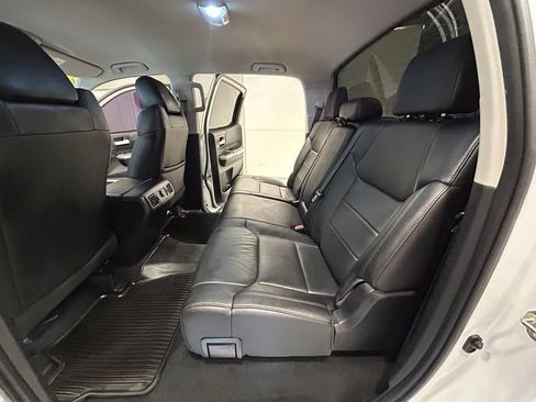 Used 2020 Toyota Tundra SR5 w/ SR5 Leather Package AWD/4WD image 50