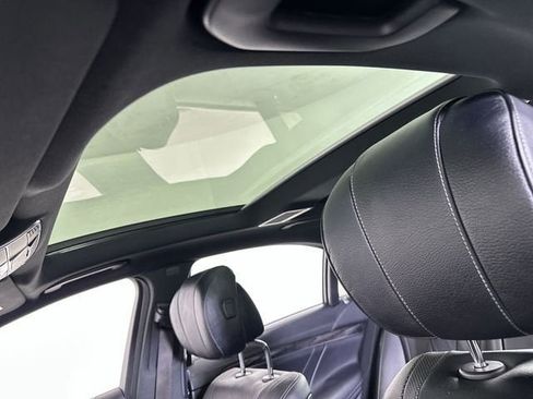 Used 2017 Mercedes-Benz S 550 Sedan image 47