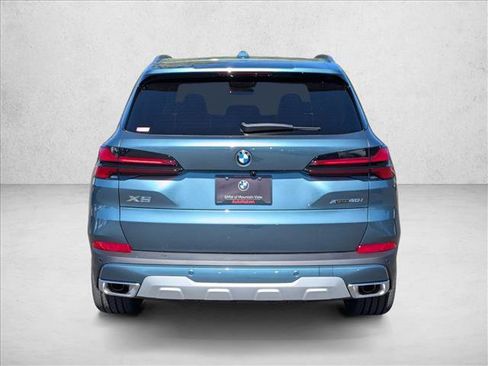 Used 2026 BMW X5 xDrive40i AWD/4WD image 7