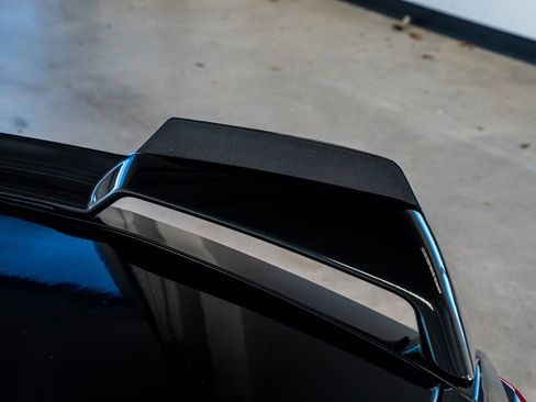 Used 2021 Chevrolet Corvette Stingray w/ Z51 Performance Package image 24