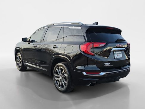 Used 2020 GMC Terrain Denali w/ Denali Premium Package image 3