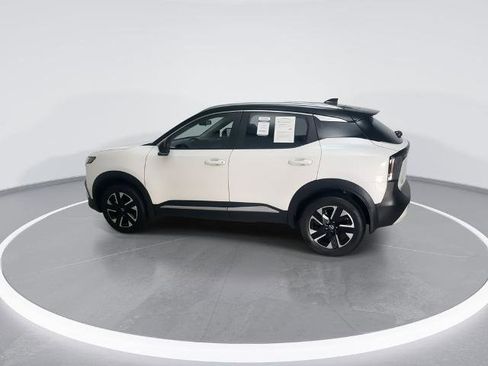 Certified 2025 Nissan Kicks SV w/ SV Premium Package AWD/4WD image 7