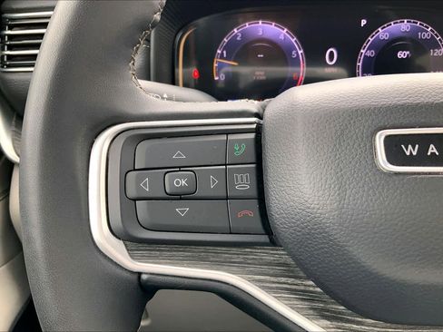 Used 2024 Jeep Wagoneer Series II w/ Flexible Seating Group RWD image 24