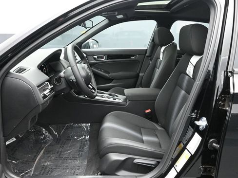 Used 2025 Honda Civic Sport image 18