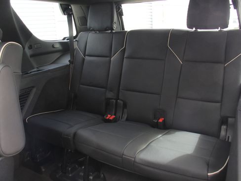 Used 2024 Cadillac Escalade Premium Luxury w/ Performance Package image 31