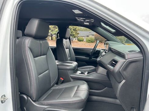 Used 2022 Chevrolet Suburban RST w/ Luxury Package AWD/4WD image 57
