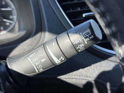 Used 2015 Honda CR-V Touring image 19