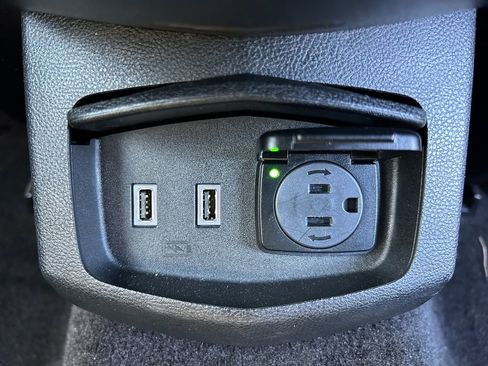 Used 2018 Lincoln MKZ Select w/ Technology Package AWD/4WD image 25