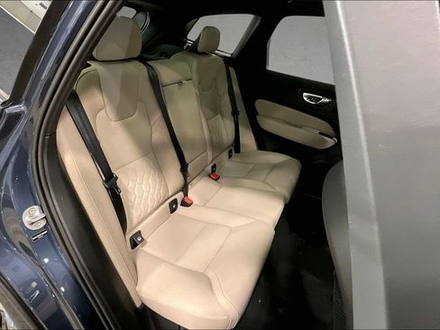 New 2026 Volvo XC60 B5 Plus w/ Protection Package Premier AWD/4WD image 10