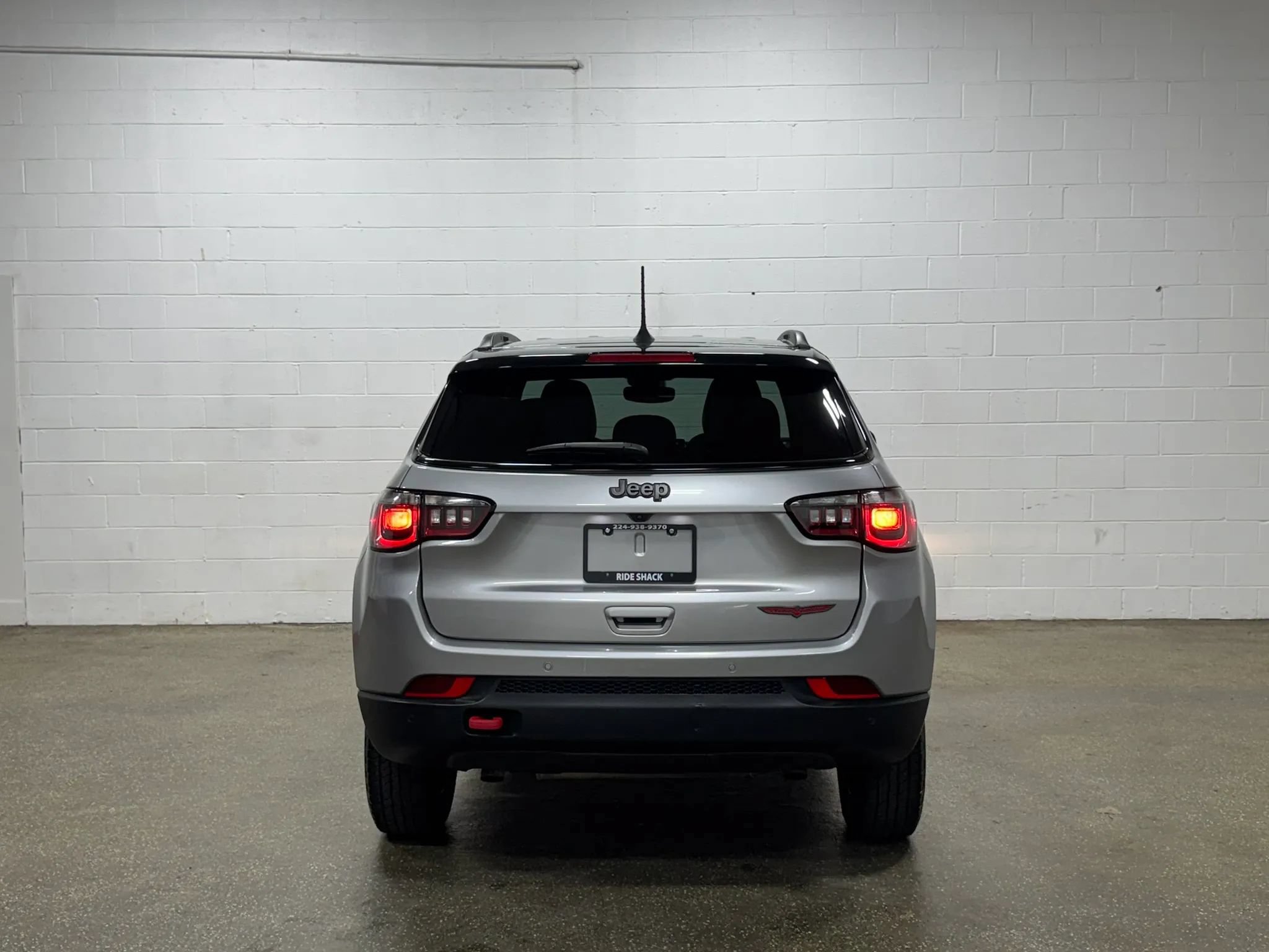 Used 2023 Jeep Compass Trailhawk AWD/4WD image 4