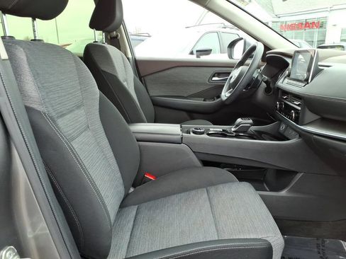 Certified 2023 Nissan Rogue SV AWD/4WD image 9