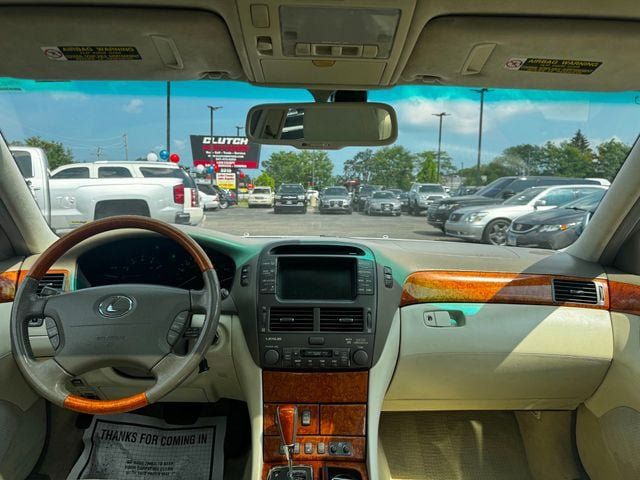Used 2004 Lexus LS 430 RWD image 21
