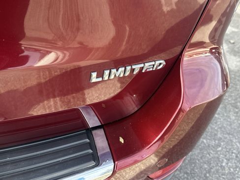 Used 2020 Jeep Grand Cherokee Limited w/ Luxury Group II image 20