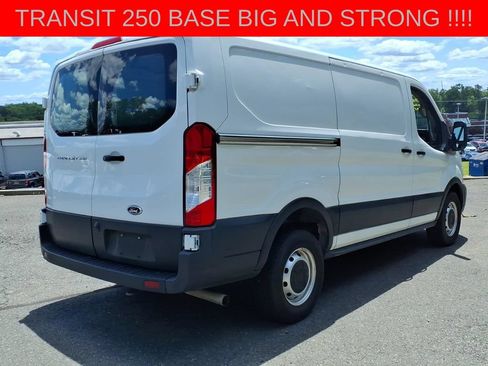 Used 2020 Ford Transit 250 Low Roof RWD image 5