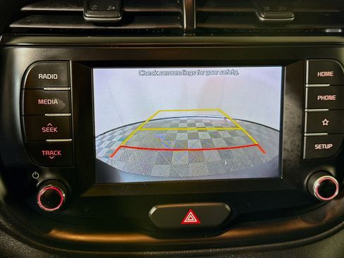 Used 2020 Kia Soul LX image 19